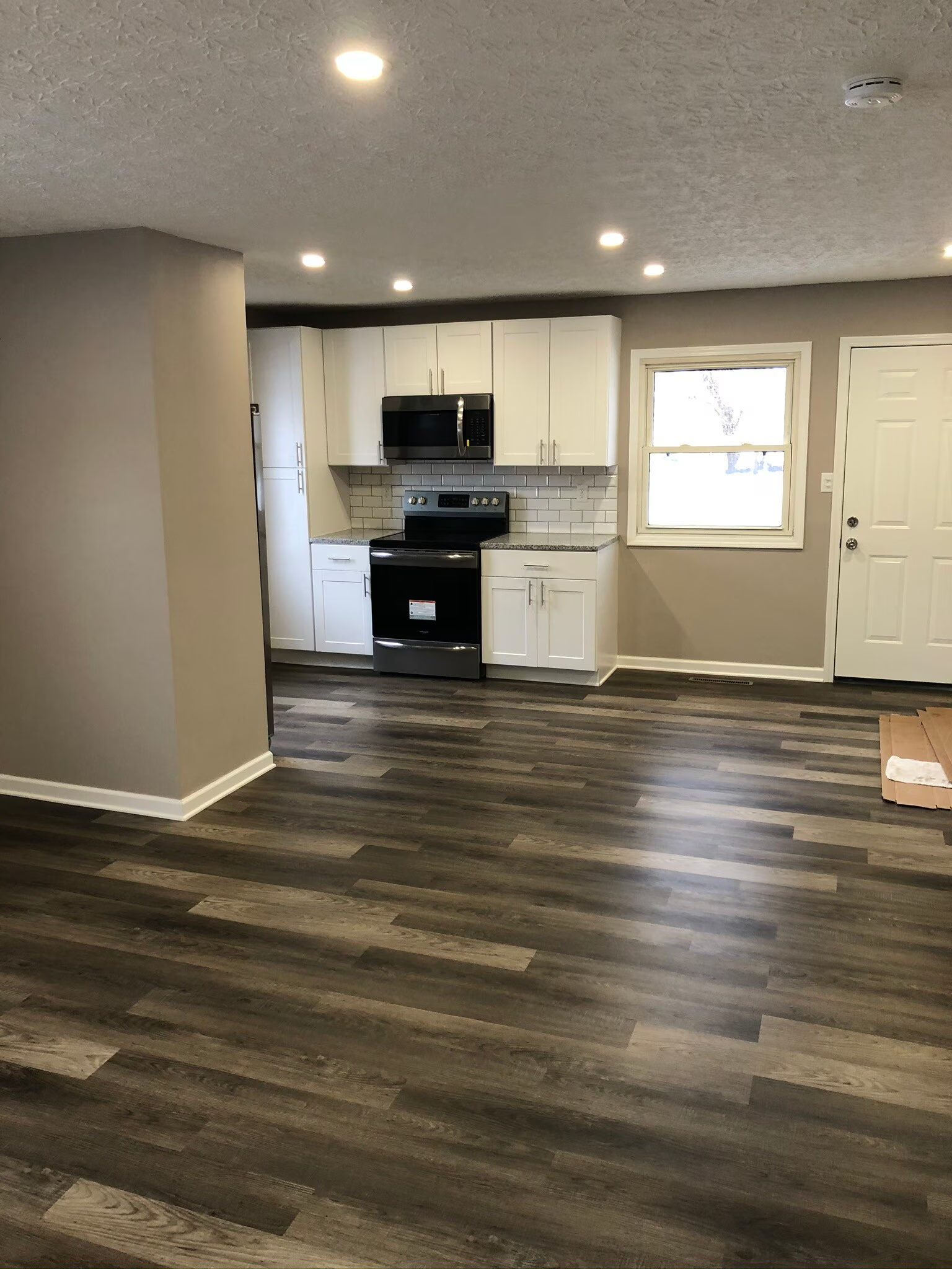 Kitchen and living area of 3551 Paxton Drive in Hilliard, Ohio